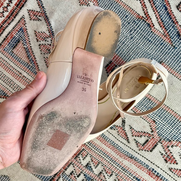 Valentino Garavani Tan-Go 60 patent-leather pumps, US size 6 / IT 36 - Picture 5 of 5